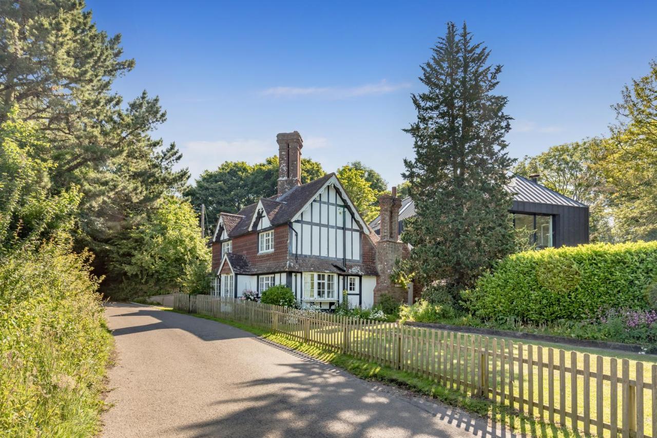 Danny Lodge - Country Cottage Near Brighton By Huluki Sussex Stays Hurstpierpoint Exterior foto